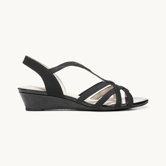 NWT Life Stride Black Yaya Sandal - Picture 2 of 9